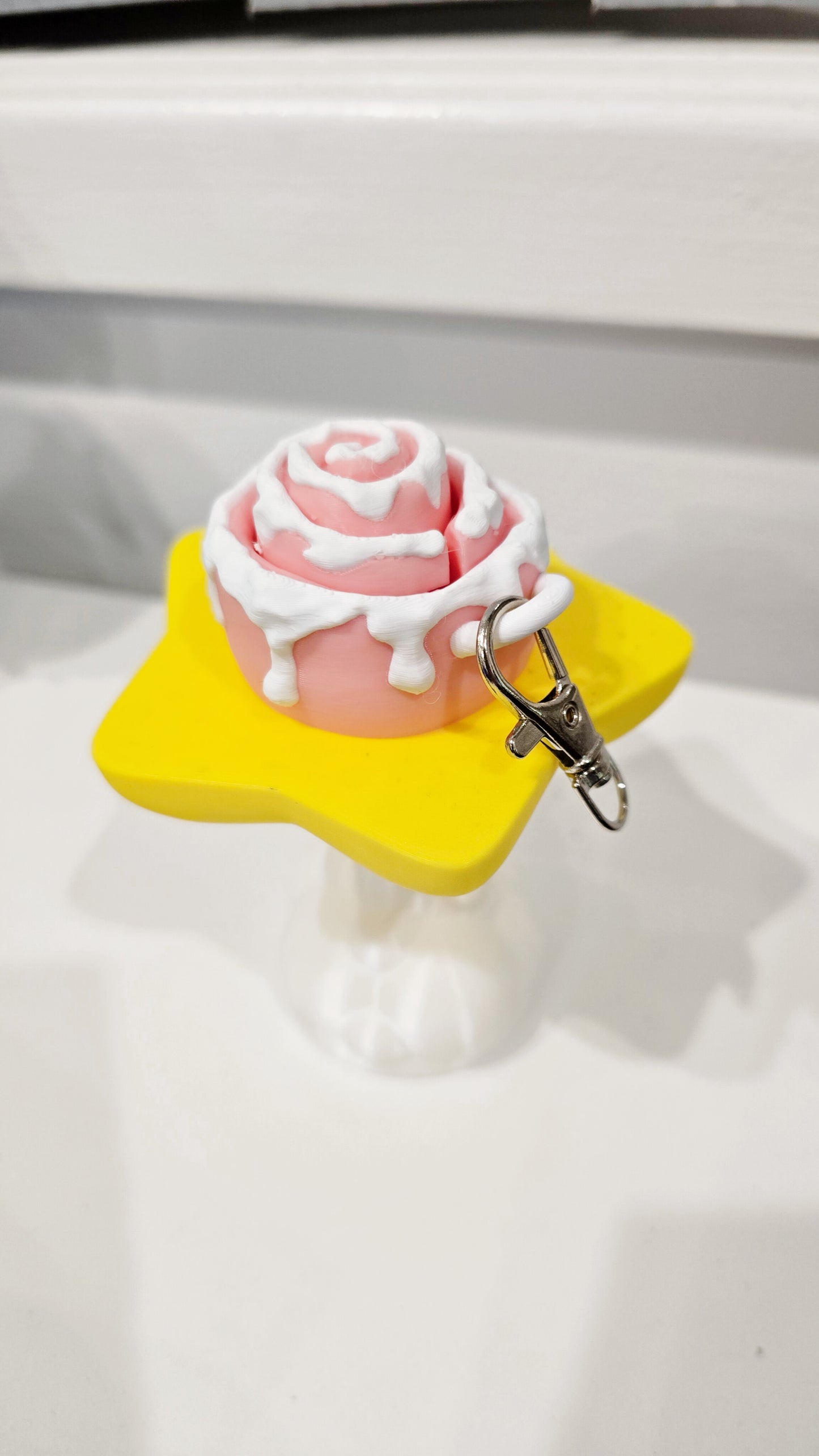 Cinnamon Bun Clicker Keychain